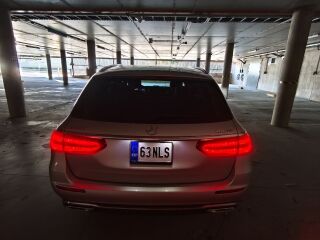 Mercedes-Benz E 400 3.5 V6 V6 twin turbo 245kW
