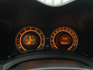 Toyota Auris 1.6 91кВ