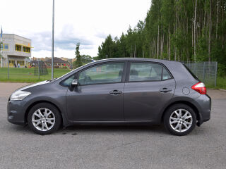 Toyota Auris Facelift 1.6 97kW