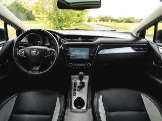 Toyota Avensis 1.8 108кВ