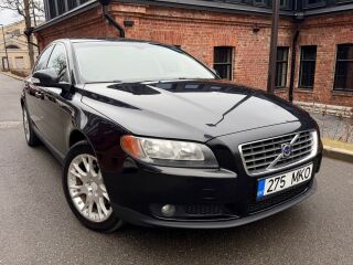 Volvo S80 Momentum 2.4 D5 136кВ