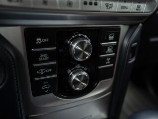 Toyota Land Cruiser Premium N1 2.8 150кВ