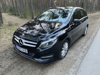 Mercedes-Benz B 180 1.5 80kW