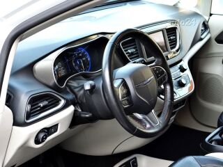 Chrysler Pacifica TOURING L 3.6 214kW