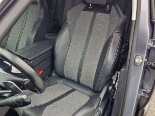 Peugeot 3008 ALLURE 1.2 i 96kW