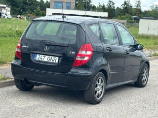 Mercedes-Benz A 180 2.0 R4 80kW