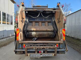 Mercedes-Benz ECONIC 26.33 6X2 240kW