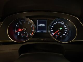 Volkswagen Passat BUSINESS 1.5 TSI 110kW