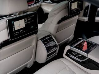 BMW 745 e Individual Plug-In Hybrid 3.0 290кВ