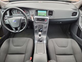Volvo V60 Kinetic Black idition 2.0 D2 Euro6 88кВ