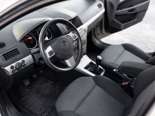 Opel Astra Elegance Facelift 1.6 85kW