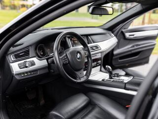 BMW 740 M-pakett 3.0 230kW