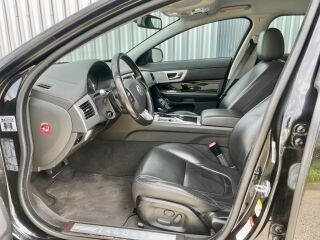 Jaguar XF Sport Black idition 2.2 TDCI 147kW