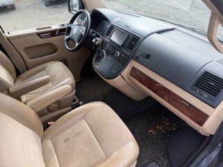 Volkswagen Multivan 2.5 96kW