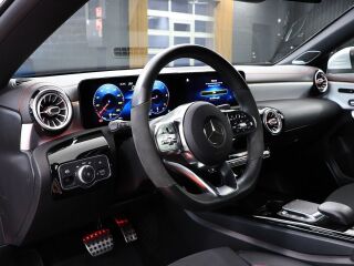 Mercedes-Benz CLA 220 Shooting Brake 4Matic 2.0 140кВ