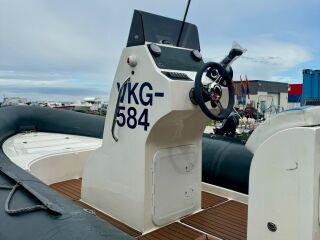 MiroBat 23 Päramootor Mercury 150 HP 110kW