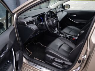 Toyota Corolla Luxury Plus 1.8 72kW