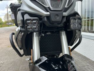 QJ Motor SRT 600 SX kohvritega 41kW