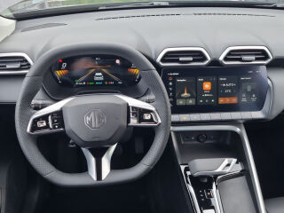 MG ZS Hybrid+ Luxury 1.5 145kW