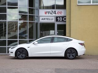 Tesla Model 3 Standard Range Plus 208кВ