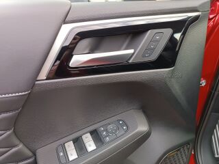 Mitsubishi Outlander Instyle Plus 4WD 2.4 PHEV 225kW