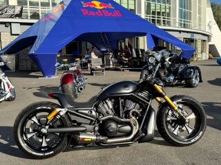 Harley-Davidson VRSCA V-Rod Fredy Jones 200/300 V2 Revolution 86kW