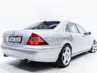 Mercedes-Benz S 600 5.5 V12 368kW