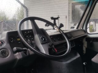 Mercedes-Benz 210D 2.8 70kW