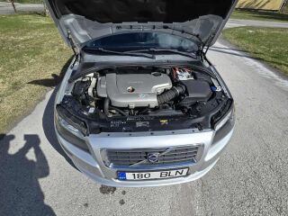 Volvo S80 2.4 136kW