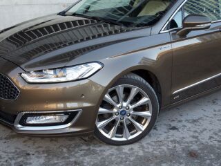 Ford Mondeo Vignale 4x4 2.0 R4 TDI CR 132kW