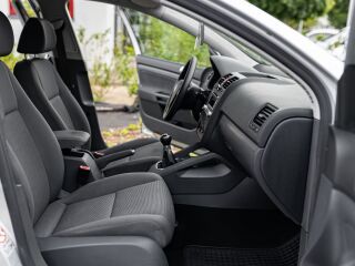 Volkswagen Golf Comfortline 1.4 90кВ