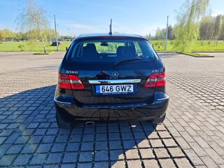 Mercedes-Benz B 180 2.0 80kW