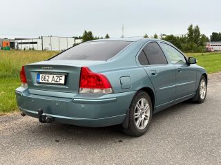Volvo S60 2.4 103кВ