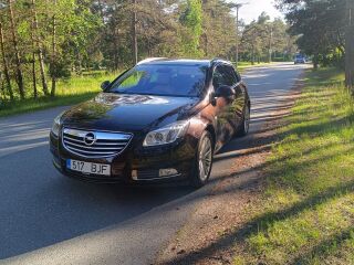 Opel Insignia Sports Tourer Turbo SW 4x4 2.0 184kW