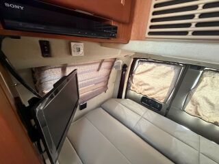 Chevrolet Express 2500 Roadtrek 170 Versatile Camper Van 4.8 V8