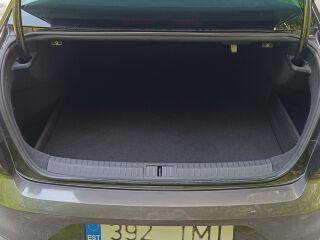 Volkswagen Passat 1.4 110кВ