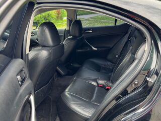 Lexus IS 220 2.2 130kW