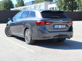 Toyota Avensis Touring Sport PAN 2.0 105kW