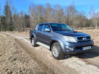 Toyota Hilux 2.5 106кВ