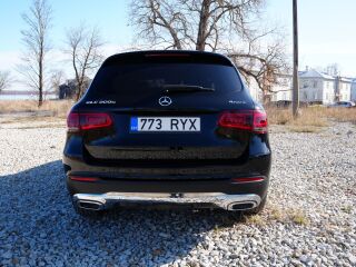 Mercedes-Benz GLC 300 E 2.0 155kW