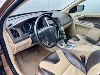Volvo XC60 AWD Summum 2.4 D5 136кВ