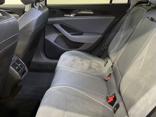 Volkswagen Passat 1.5 110кВ