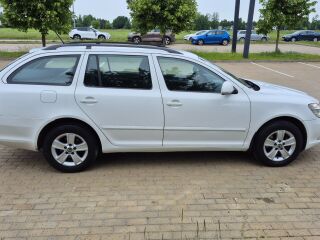 Skoda Octavia 4X4 Ambiente ATM 2.0 TDI 103кВ