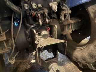 Farmtrac 675DT Haagis + lumesahk 4.4 54kW
