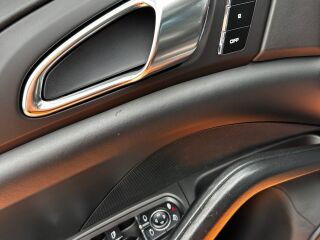 Porsche Cayenne Turbo 4.8 368kW