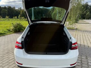 Skoda Superb Laurin & Klement 2.0 140кВ