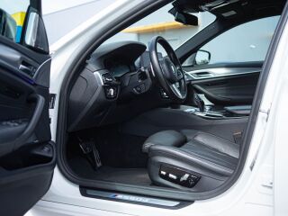 BMW M550 xDrive M-Sportpakett Shadowline 3.0 294кВ