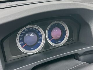 Volvo V60 R Design 2.4 158kW