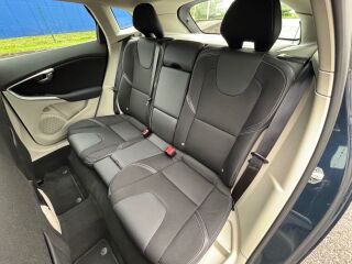 Volvo V40 SUMMUM 2.0 D4 140kW