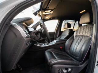 BMW X5 xDrive 30d Mild-Hybrid M Sport 3.0 210кВ
